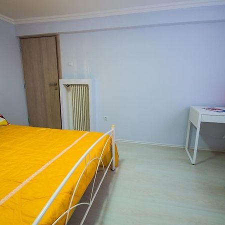 2 Bedrooms Apartment Close To Metro Dafni In Athens Ngoại thất bức ảnh