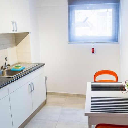 2 Bedrooms Apartment Close To Metro Dafni In Athens Ngoại thất bức ảnh
