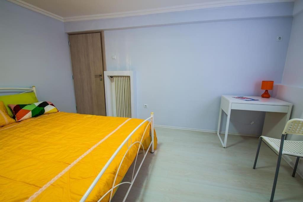 2 Bedrooms Apartment Close To Metro Dafni In Athens Ngoại thất bức ảnh