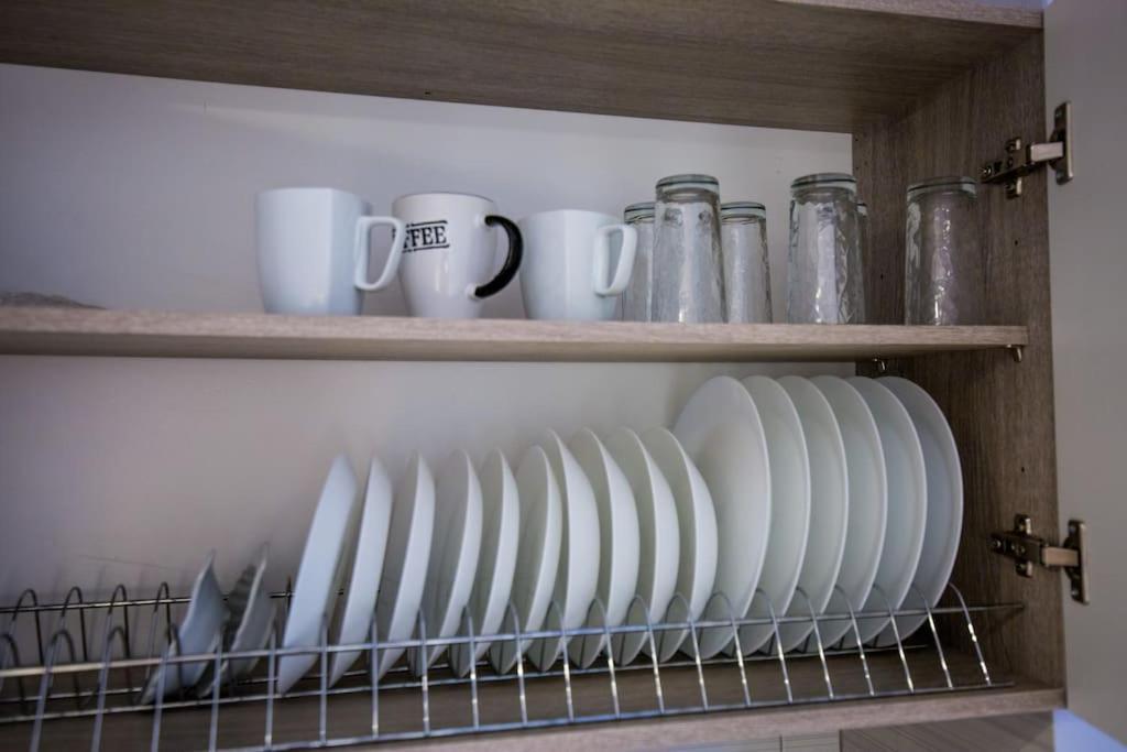 2 Bedrooms Apartment Close To Metro Dafni In Athens Ngoại thất bức ảnh