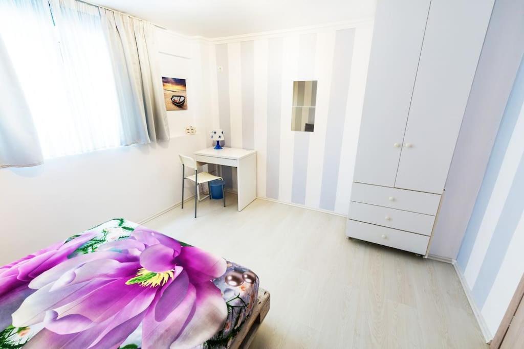 2 Bedrooms Apartment Close To Metro Dafni In Athens Ngoại thất bức ảnh